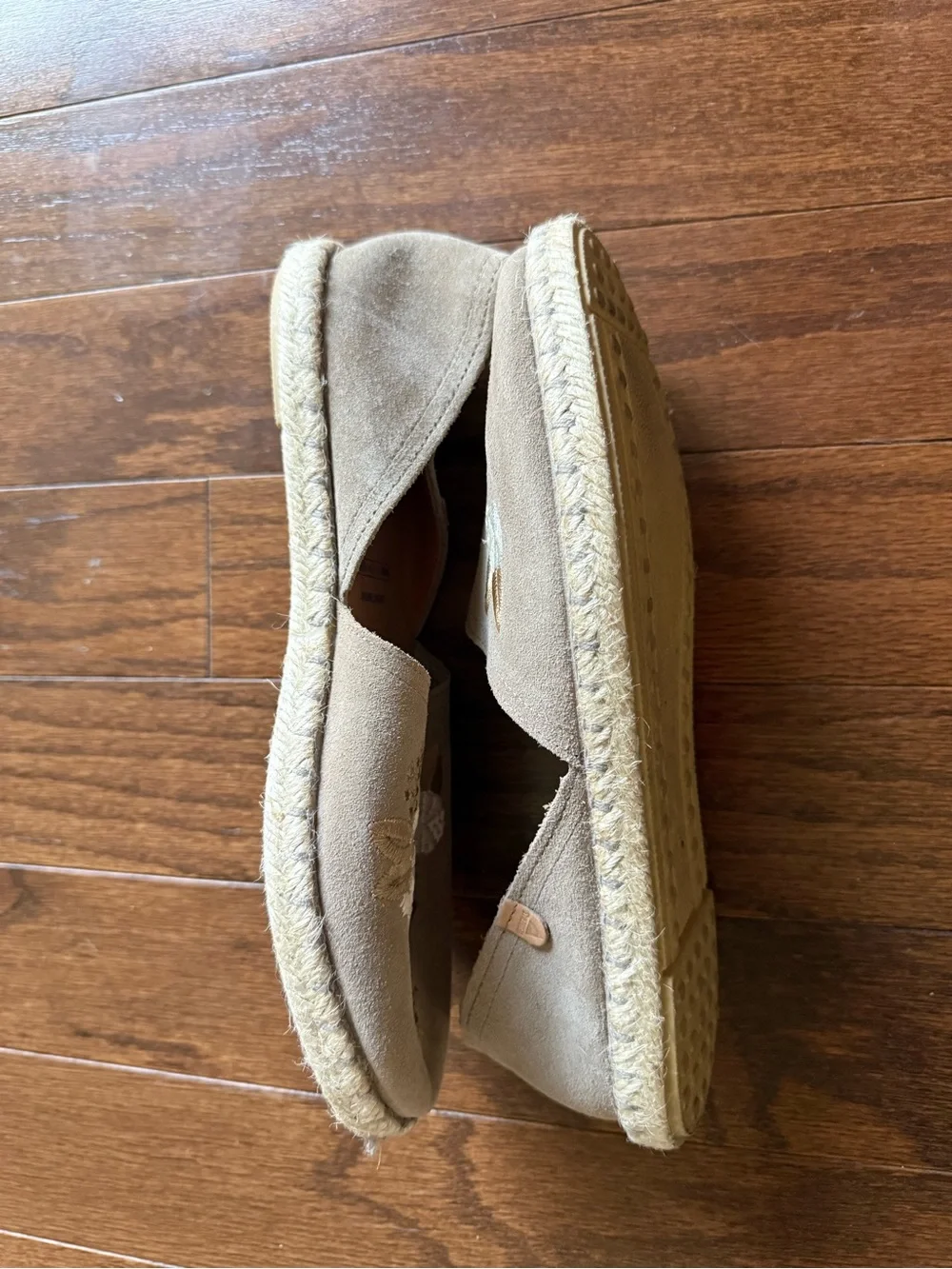 Verbenas Women’s Beige Embroidered Suede Espadrilles size 40 EU